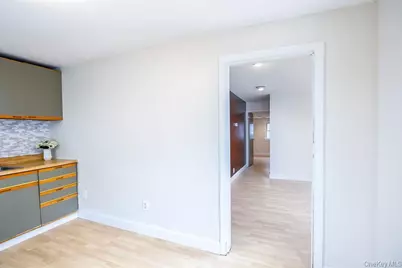 23 Pleasant Avenue, Port Washington, NY 11050 - Photo 7