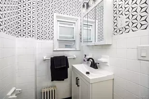 23 Pleasant Ave, Port Washington, NY 11050 - Photo 11