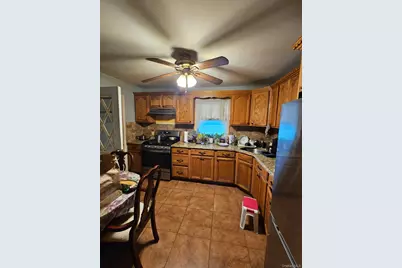 49 Volta Street, Copiague, NY 11726 - Photo 5