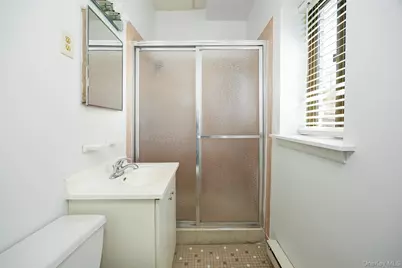 160 Academy Street #1E, Poughkeepsie, NY 12601 - Photo 15