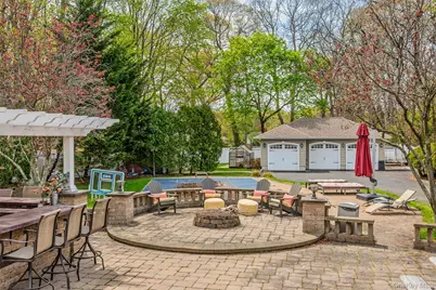 138 Cambon Avenue, Saint James, NY 11780 - Photo 9