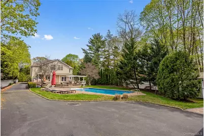 138 Cambon Avenue, Saint James, NY 11780 - Photo 11