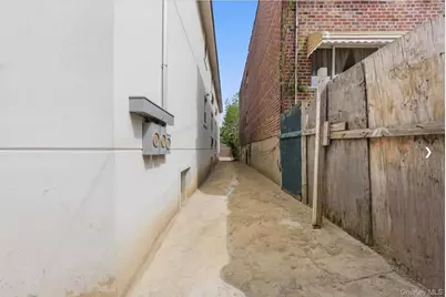 955 E 229th Street, Bronx, NY 10466 - Photo 25
