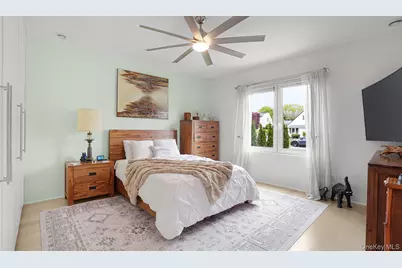 316 Acre Lane, Hicksville, NY 11801 - Photo 21
