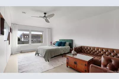 316 Acre Lane, Hicksville, NY 11801 - Photo 31
