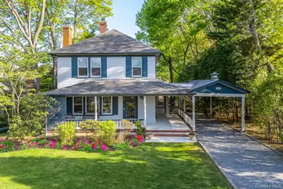 910 New Suffolk Avenue, Mattituck, NY 11952 - Photo 1