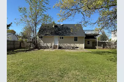 60 Meadowbrook Drive, Brentwood, NY 11717 - Photo 23