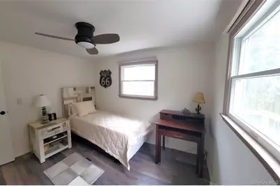 33 Broadway, Fair Harbor, NY 11706 - Photo 7
