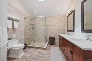 512 Heathcliff Dr, Seaford, NY 11783 - Photo 25