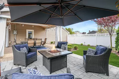 512 Heathcliff Drive, Seaford, NY 11783 - Photo 41