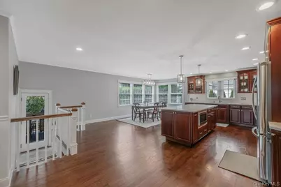 512 Heathcliff Drive, Seaford, NY 11783 - Photo 7