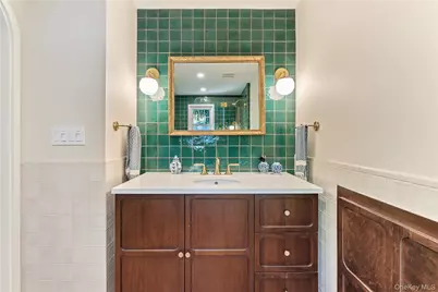 81 Walgrove Avenue, Dobbs Ferry, NY 10522 - Photo 21