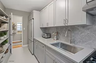 65-30 108th St, Forest Hills, NY 11375 - Photo 3