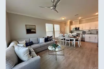 75 E Hoffman Avenue #3001, Lindenhurst, NY 11757 - Photo 7
