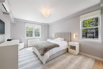 3725 Henry Hudson Parkway W #3DE, Bronx, NY 10463 - Photo 11