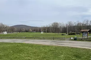 14 Skyline Dr, Fishkill, NY 12524 - Photo 33