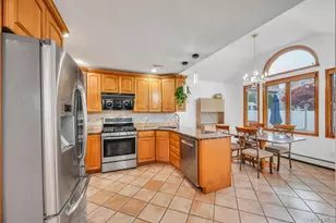 162-11 12th Rd, Whitestone, NY 11357 - Photo 3