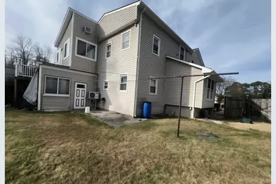 70 Massachusetts Avenue, Bay Shore, NY 11706 - Photo 13