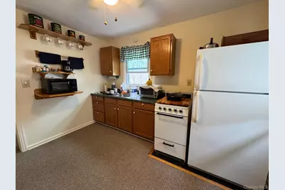 117 Firwood Road S, Wurtsboro, NY 12790 - Photo 11