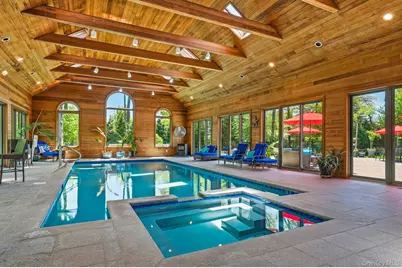 10 Fox Meadow Lane, Lloyd Harbor, NY 11743 - Photo 9