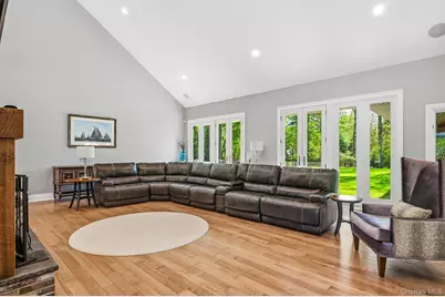 10 Fox Meadow Lane, Lloyd Harbor, NY 11743 - Photo 13
