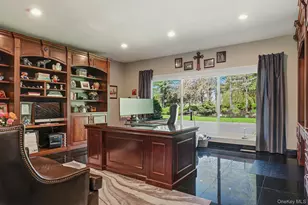 10 Fox Meadow Ln, Lloyd Harbor, NY 11743 - Photo 15