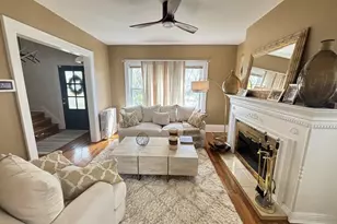 43 Rolling St, Lynbrook, NY 11563 - Photo 3