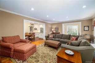 12 May Ct, Rockville Centre, NY 11570 - Photo 7