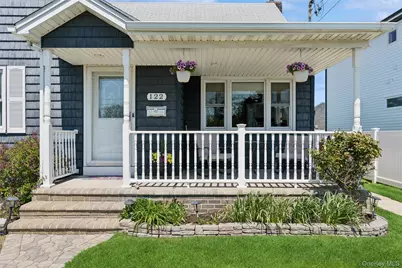 122 McKinley Avenue, North Bellmore, NY 11710 - Photo 3