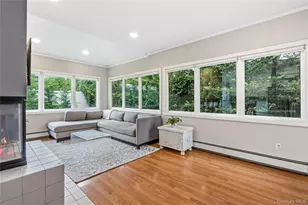 1970 Brook Park Dr, Merrick, NY 11566 - Photo 5