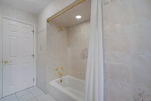 222 Jamaica Ave, Medford, NY 11763 - Photo 19
