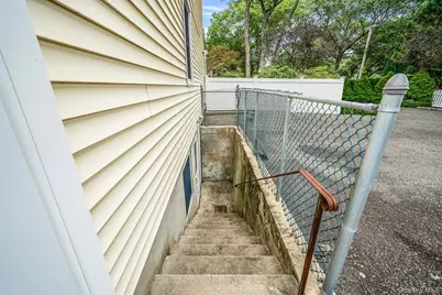 222 Jamaica Avenue, Medford, NY 11763 - Photo 39