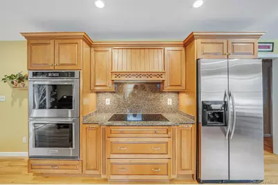 222 Jamaica Avenue, Medford, NY 11763 - Photo 13