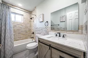 477 N Indiana Ave, Lindenhurst, NY 11757 - Photo 17