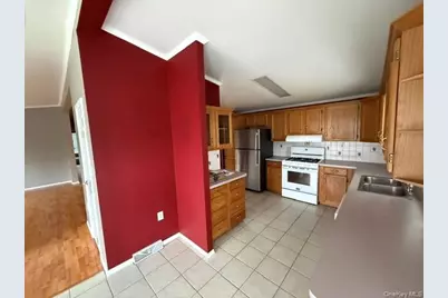4 Delray Circle, Poughkeepsie, NY 12603 - Photo 3