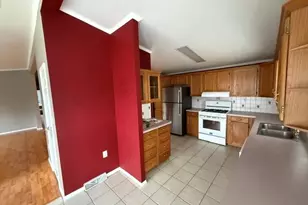 4 Delray Cir, Poughkeepsie, NY 12603 - Photo 3