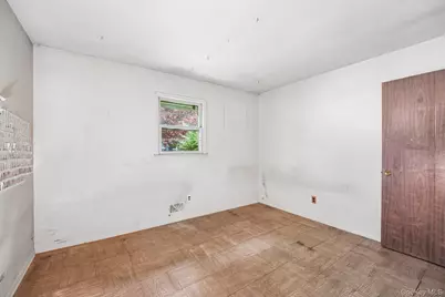 35 Old Middletown Road, New City, NY 10956 - Photo 17
