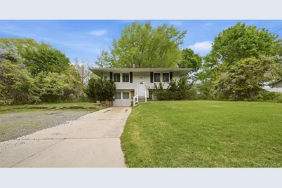 285 Sheep Pasture Road, East Setauket, NY 11733 - Photo 1