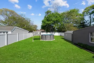 9 Brook Pl, East Islip, NY 11730 - Photo 23