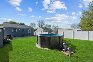 9 Brook Pl, East Islip, NY 11730 - Photo 25