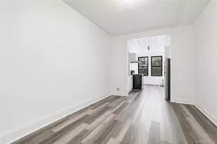 71-60 69th Pl, Glendale, NY 11385 - Photo 5