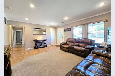 150 Glenmere Way, Holbrook, NY 11741 - Photo 7