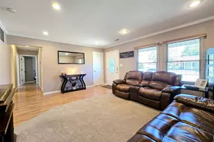 150 Glenmere Way, Holbrook, NY 11741 - Photo 7