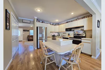 150 Glenmere Way, Holbrook, NY 11741 - Photo 5