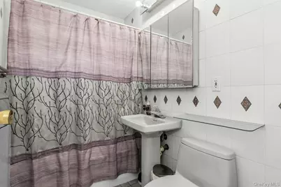 159 Kingfisher Road, Levittown, NY 11756 - Photo 15
