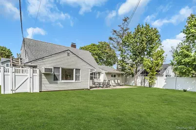 159 Kingfisher Road, Levittown, NY 11756 - Photo 23