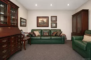 71 Eagle Chase, Woodbury, NY 11797 - Photo 11
