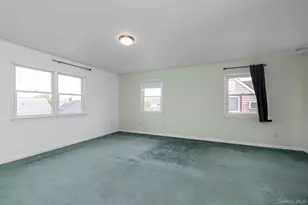 57 Cedar St, Hicksville, NY 11801 - Photo 15
