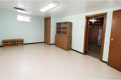 154 Scherer Boulevard, Franklin Square, NY 11010 - Photo 13
