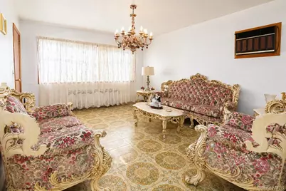 154 Scherer Boulevard, Franklin Square, NY 11010 - Photo 5